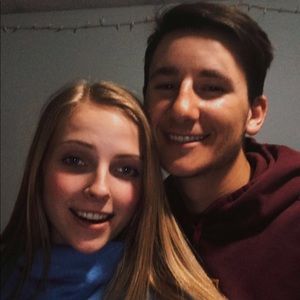 Meet your Posher, Abigail